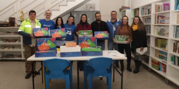 Alcoa impulsiona inovação na educação pública com entrega de kits de introdução à robótica