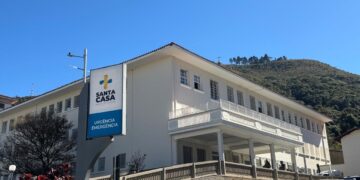 Onze das 13 vítimas de acidente na serra de São Roque, atendidas pela Santa Casa de Poços, receberam alta