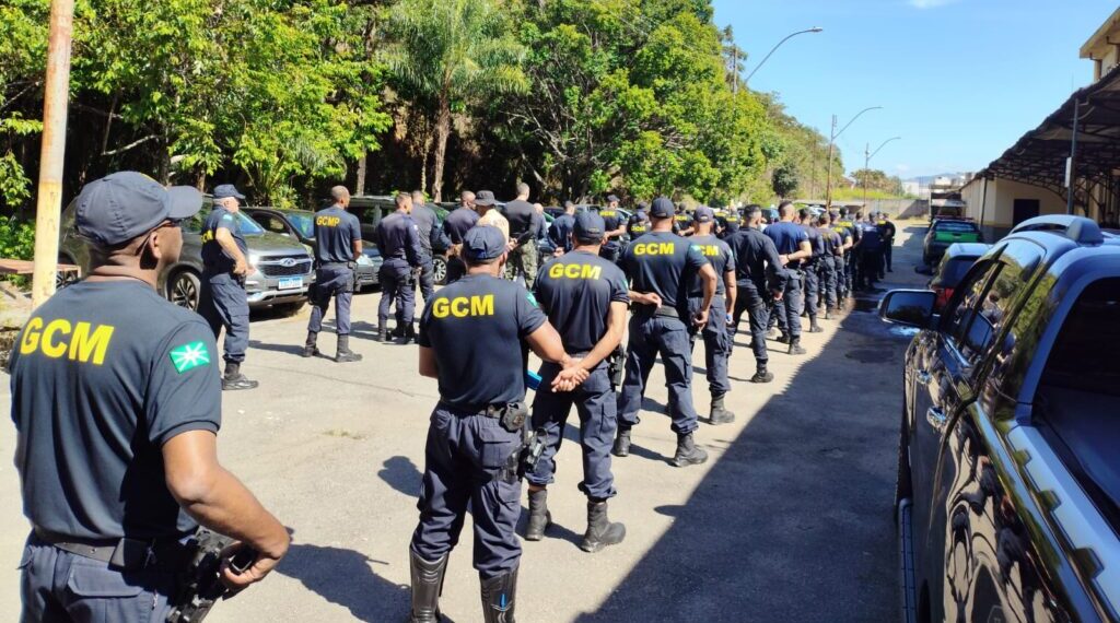 Aula inaugural marca início da formação dos 100 novos guardas civis em Poços