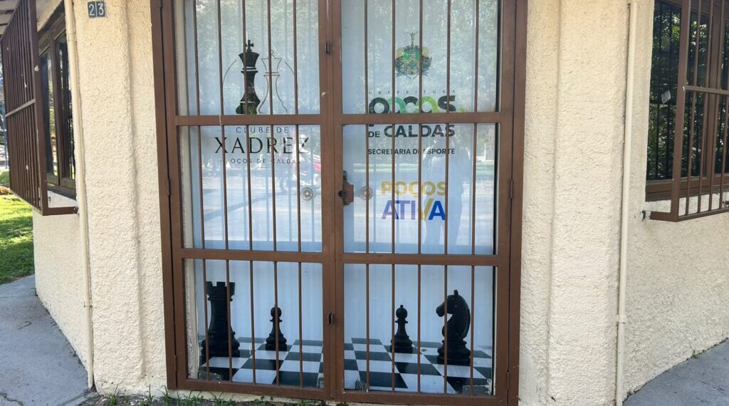 Prefeitura revitaliza tradicional Casa de Xadrez de Poços de Caldas