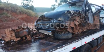 Motorista morre em acidente envolvendo quatro veículos na BR-267