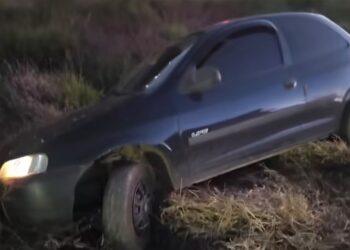 Pedestre é atropelado após motorista passar mal ao volante