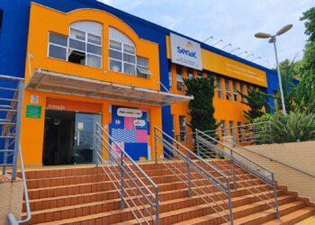 Senac em Poços de Caldas está com vagas abertas para cursos de Técnico de Informática e Cuidador de Idosos