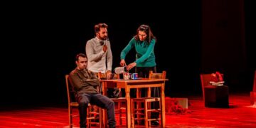 Poços de Caldas recebe peça teatral sobre educação financeira em comemoração aos 45 anos da Sicredi UniEstados