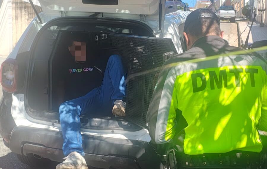 Embriagado e sem CNH: homem é preso pelo DMTT após perseguição em Poços de Caldas