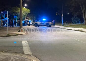 Motociclista morre e homem é preso por embriaguez após acidente em Poços de Caldas