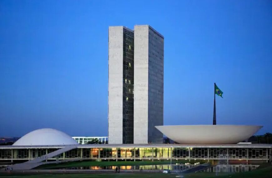 MOBILIZAÇÃO EM BRASÍLIA: PREFEITOS MINEIROS QUEREM BARRAR PAUTAS BOMBA E APROVAR ADICIONAL DO FPM