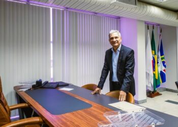 Coronel Sandro reassume em Valadares  