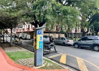 Após incidente, Prefeitura de Poços suspende app da Zona Azul e exige respostas da concessionária