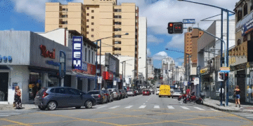 Impasse nas negociações salariais do comércio de Poços de Caldas continua; sindicato patronal divulga novo comunicado