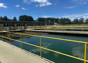 Perdas de água em Poços de Caldas chegam a 35%; DMAE investe em tecnologia para reduzir desperdício