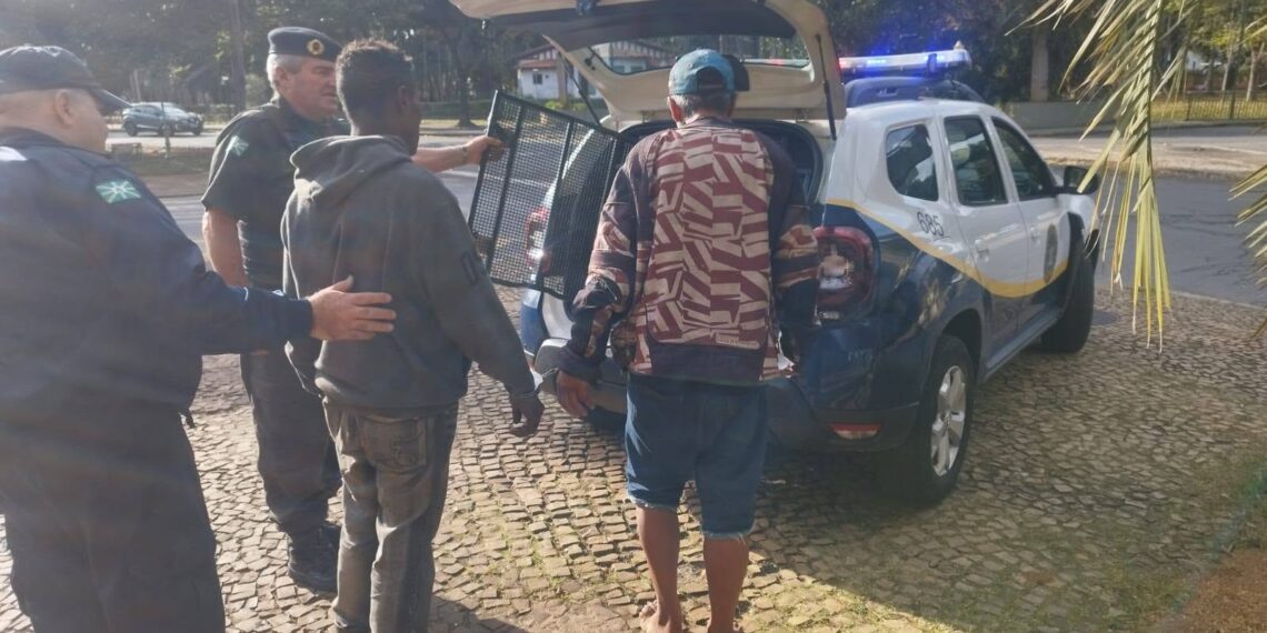Menos de 24 horas após prisão, dois são flagrados novamente tentando furtar fios na Urca