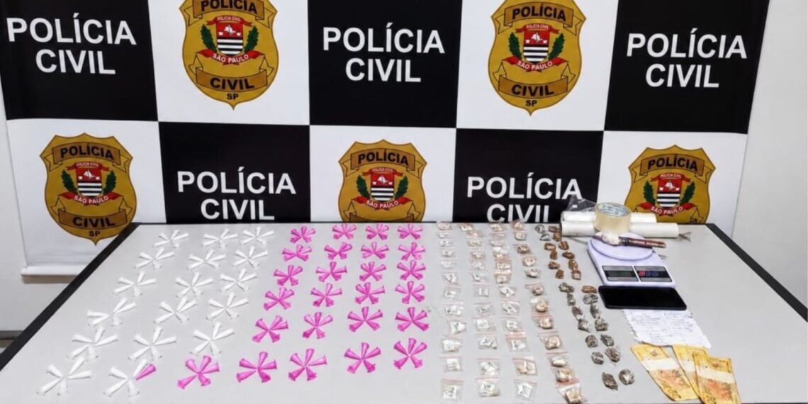 Suspeito de tráfico é preso com 284 porções de drogas