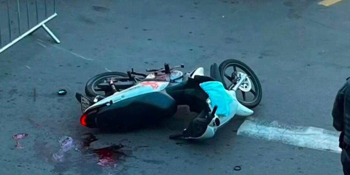 Homem esfaqueado sofre acidente ao buscar socorro