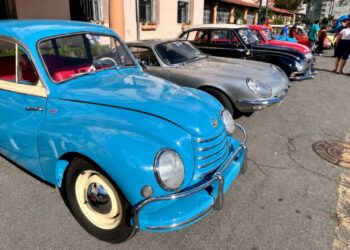 Blue Cloud reúne mais de 150 veículos DKW em Poços de Caldas