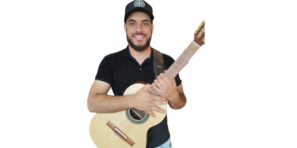Viola Cantante apresenta música caipira neste domingo em Poços de Caldas