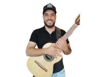 Viola Cantante apresenta música caipira neste domingo em Poços de Caldas
