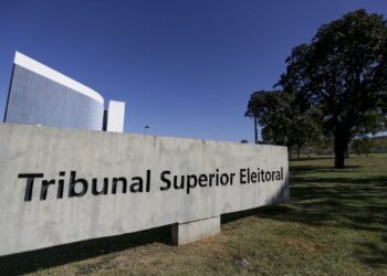 TSE cria conselho para monitorar desinformação e IA nas eleições