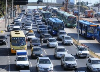 Taxistas e motoristas de app ganham novas opções no financiamento de veículos