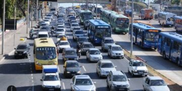 Taxistas e motoristas de app ganham novas opções no financiamento de veículos