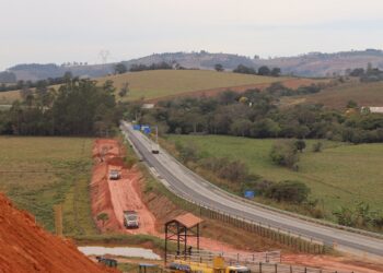 EPR Sul de Minas inicia implantação de novos retornos na BR-459