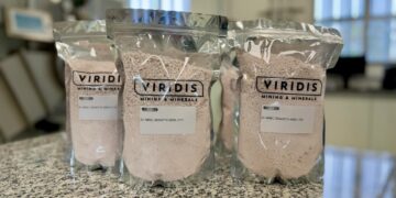 Viridis entrega lote de terras raras produzido em Poços de Caldas ao CIT SENAI ITR