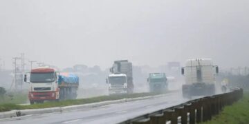EPR orienta motoristas diante da previsão de ventos fortes e chuva intensa