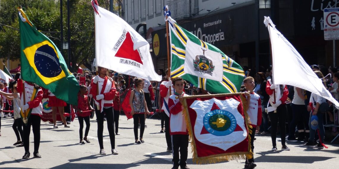 Poços define organização do Desfile de 7 de Setembro de 2026