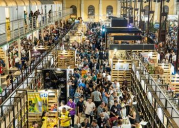 Expocachaça reúne 2 mil rótulos em BH 