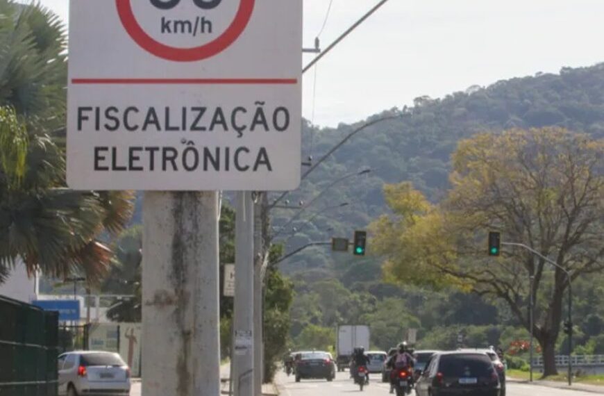 Radares aplicam mais de 75 mil multas em JF 