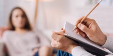 Dia da Psicóloga e do Psicólogo destaca atuação além dos consultórios