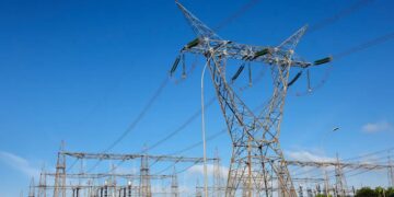 Consumidores poderão escolher fornecedores de energia a partir de 2027