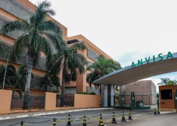 Anvisa aprova medicamento para tratar esquistossomose em crianças