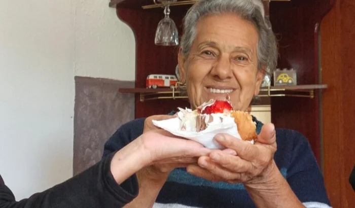 Vakinha ajuda custear tratamento de câncer da Tia Delza em Poços; participe