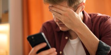 Cultura do cancelamento: quando a crítica nas redes ganha consequências reais