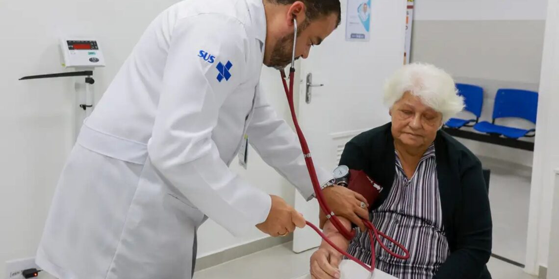 Enamed começa a mudar a formação médica no Brasil; entenda o impacto da prova