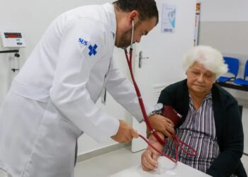 Enamed começa a mudar a formação médica no Brasil; entenda o impacto da prova