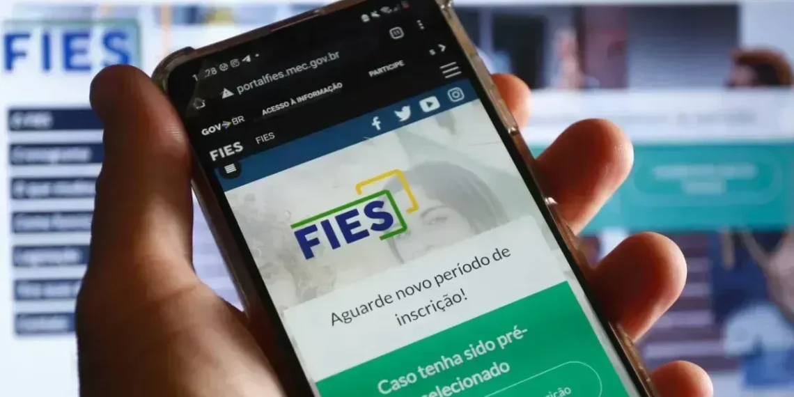 Fies: lista de espera tem prazo até quinta-feira