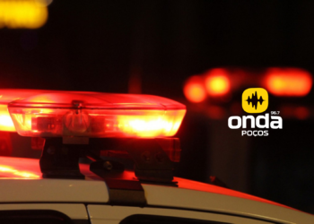 Homem é preso após ser acusado de ameaçar o pai com faca