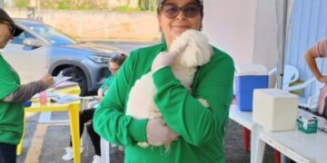 Campanha de vacinação antirrábica imuniza quase 20 mil animais em Poços