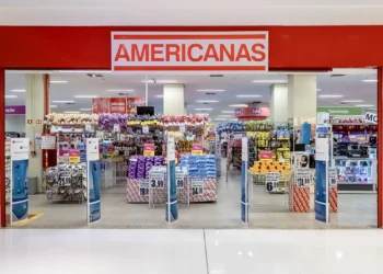 Justiça determina que Americanas não demita funcionários durante greve em Poços