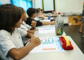 Professores têm 8 mil vagas gratuitas para pós-graduação