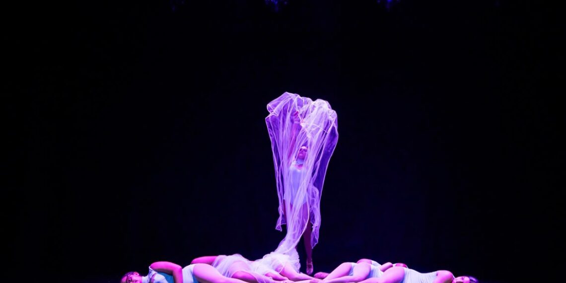 Grupo de ballet apresenta espetáculo “Metamorfose – A Travessia da Vida” em Poços de Caldas