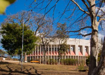 PUC Minas Poços de Caldas oferece oficinas de extensão gratuitas para toda a comunidade 