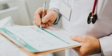Revalida 2026: prazo para enviar diploma de medicina termina sábado