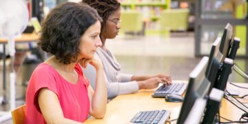 Professores de Poços podem fazer cursos gratuitos de tecnologia