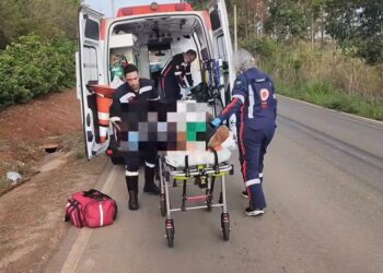 Empresário fica gravemente ferido após acidente de moto