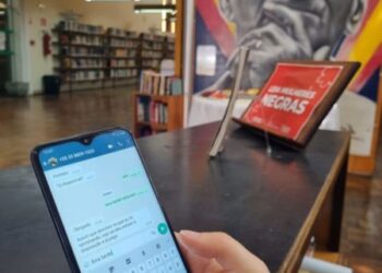 Biblioteca Municipal de Poços busca livros que estão atrasados desde 2016