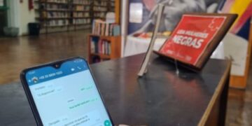 Biblioteca Municipal de Poços busca livros que estão atrasados desde 2016