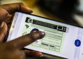 Contran prorroga validade de CNHs vencidas em 2026